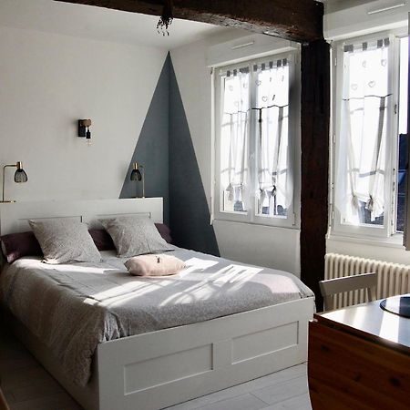 Ferienwohnung L Imprevu Chartres Exterior foto