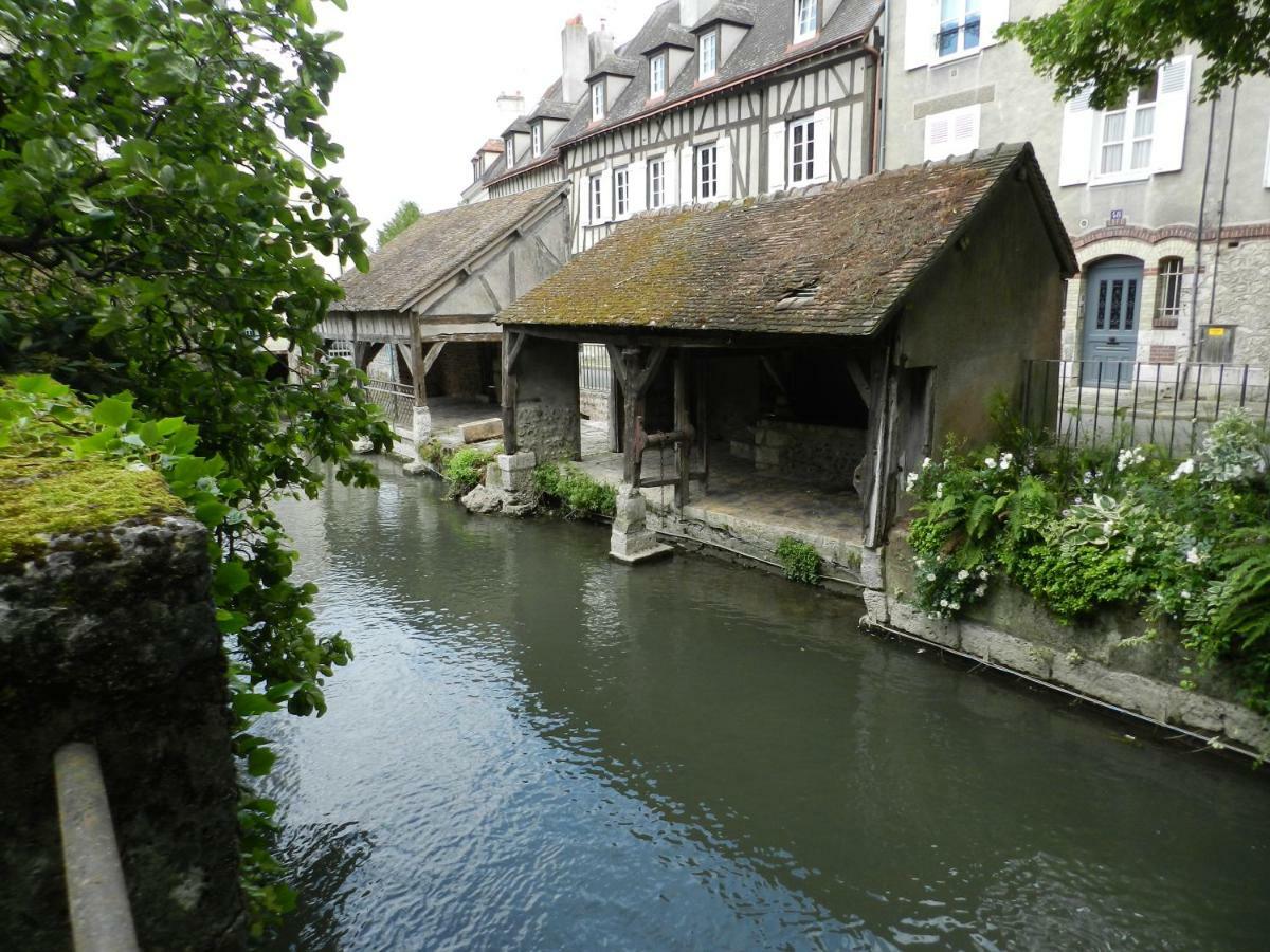 Ferienwohnung L Imprevu Chartres Exterior foto